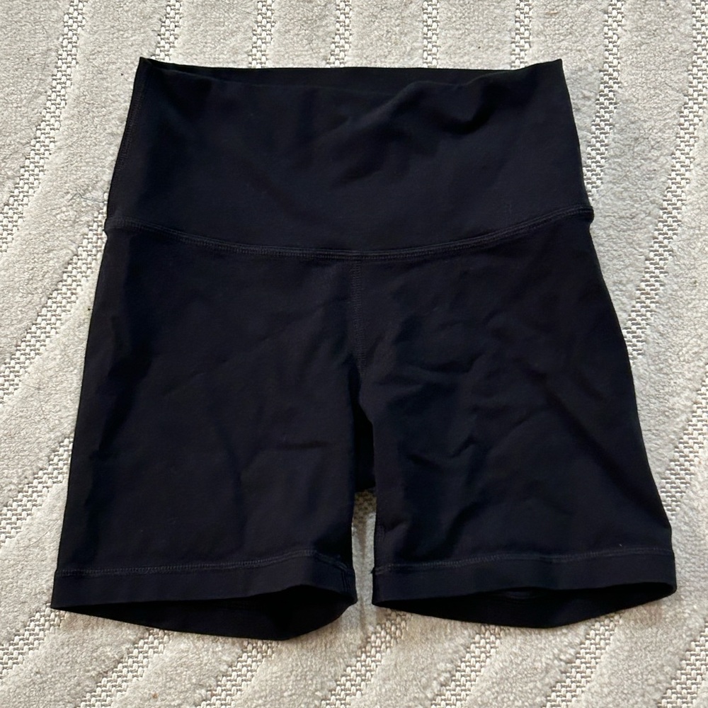 TNA Artizia High Rise Biker Shorts 5” in Black - S - Picture 2 of 13